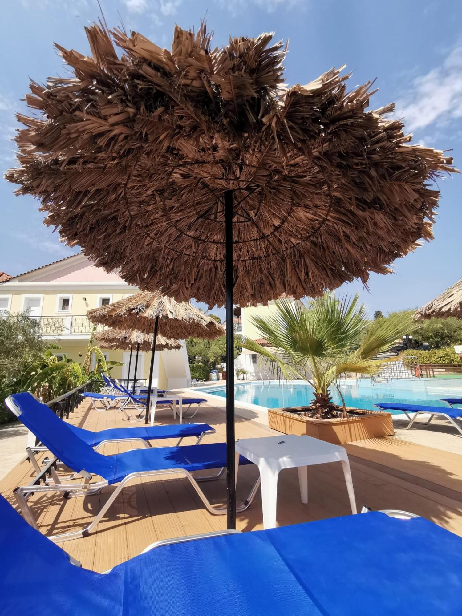 Lofos Strani Hotel 2*