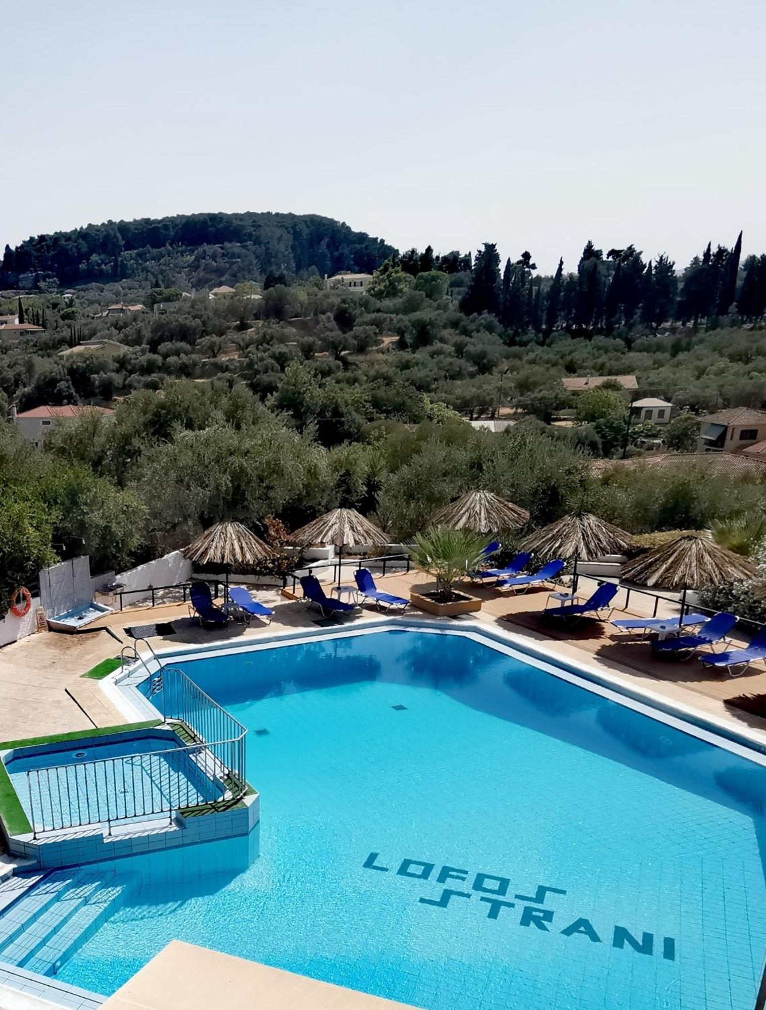 Lofos Strani Hotell 2*
