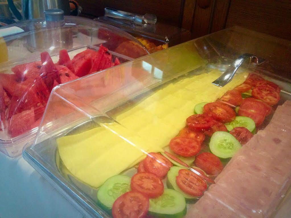 Hotell Lofos Strani 2*